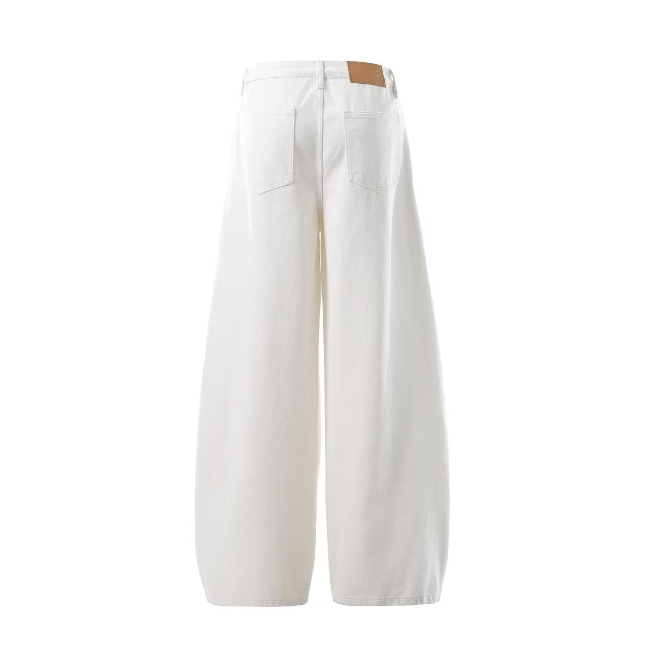 Wide-Leg Baggy Jeans