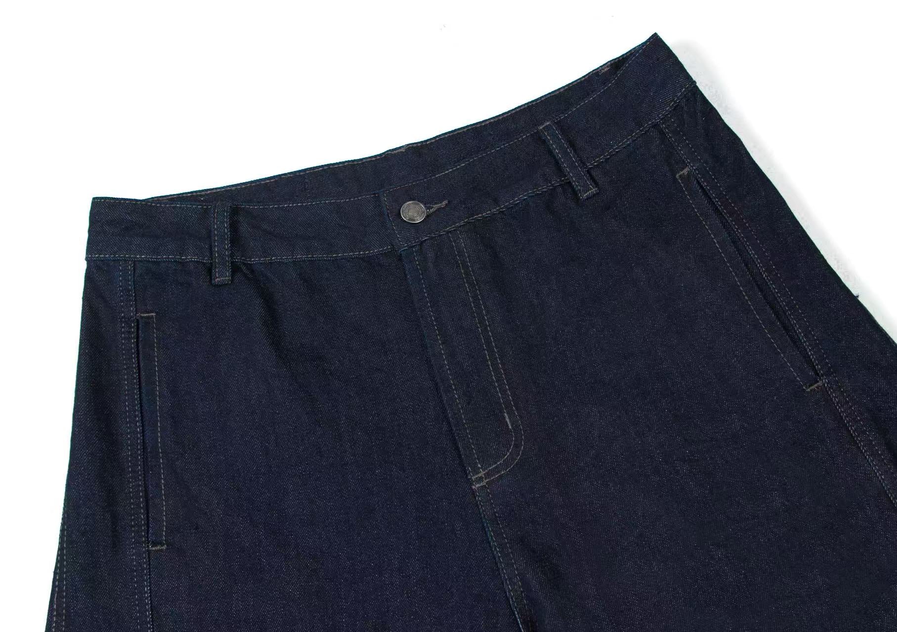 Wide-Leg Baggy Jeans