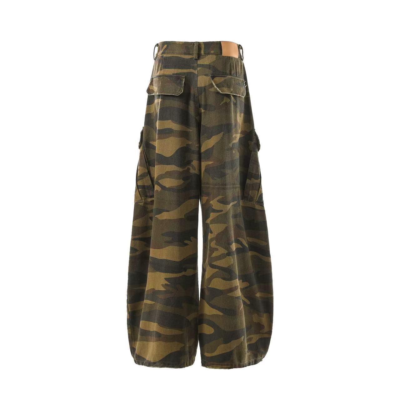Multi-Pocket Camo Wide-Leg Cargo Pants