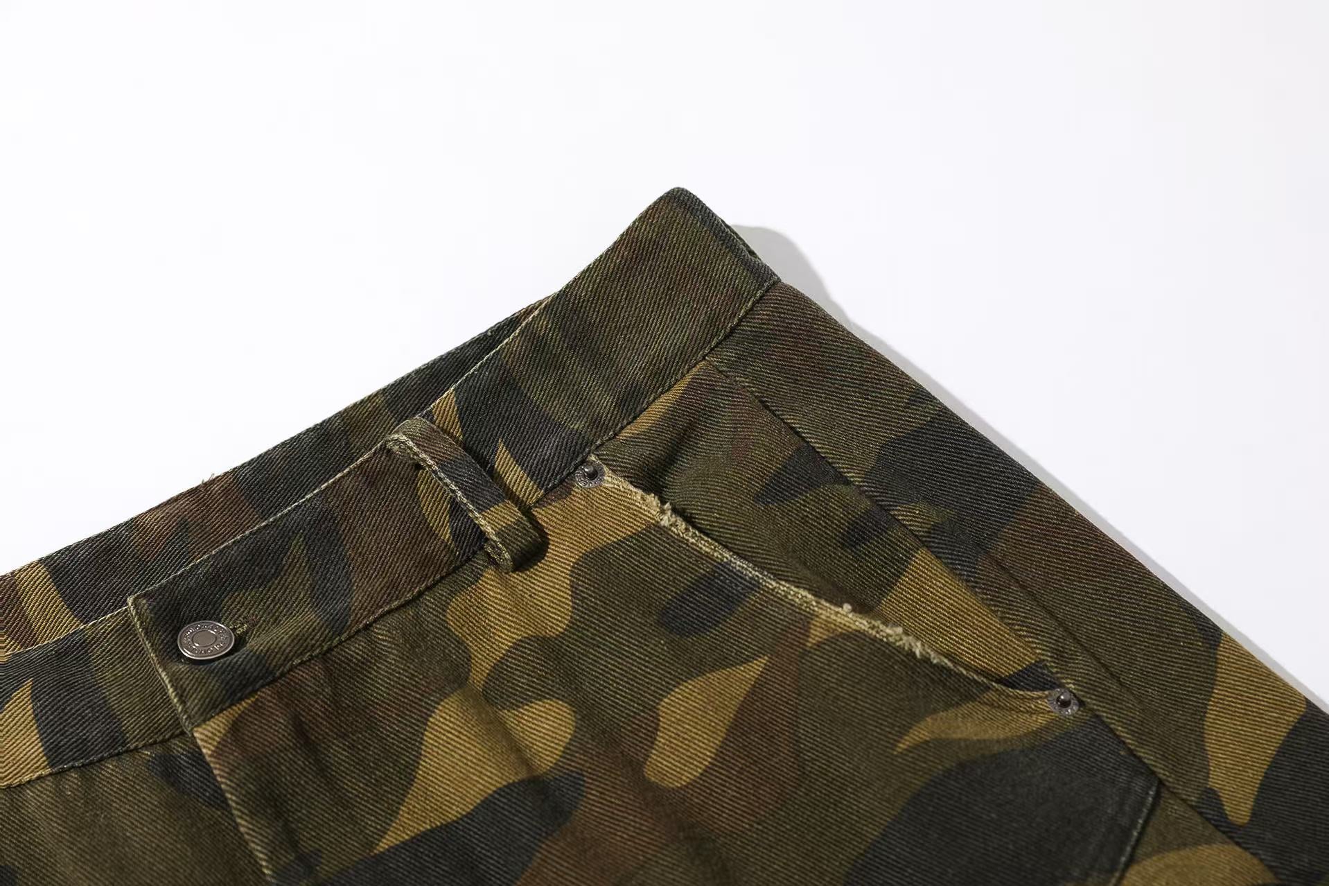 Multi-Pocket Camo Wide-Leg Cargo Pants