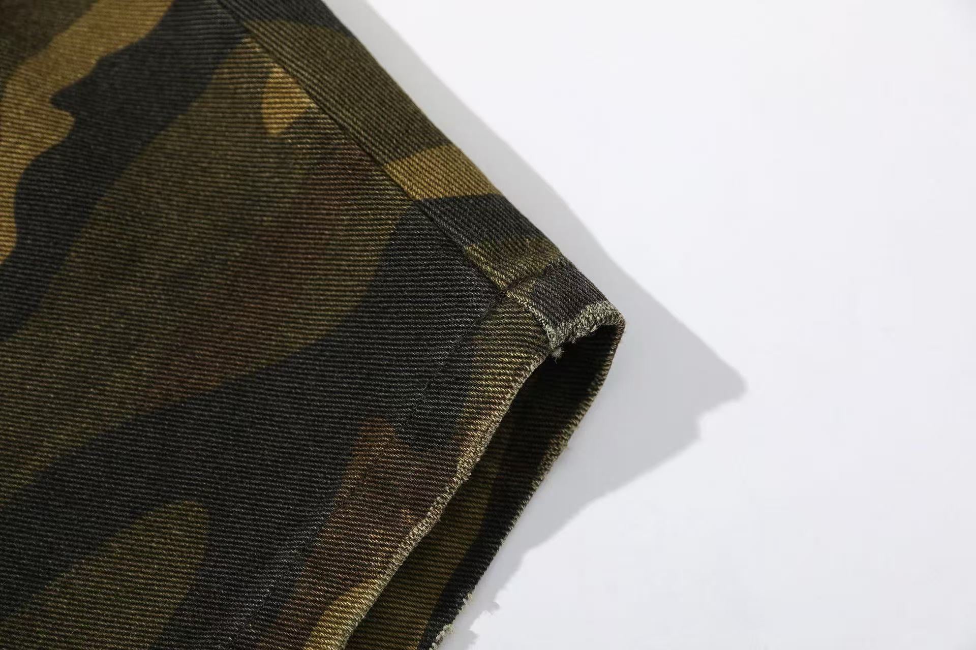 Multi-Pocket Camo Wide-Leg Cargo Pants