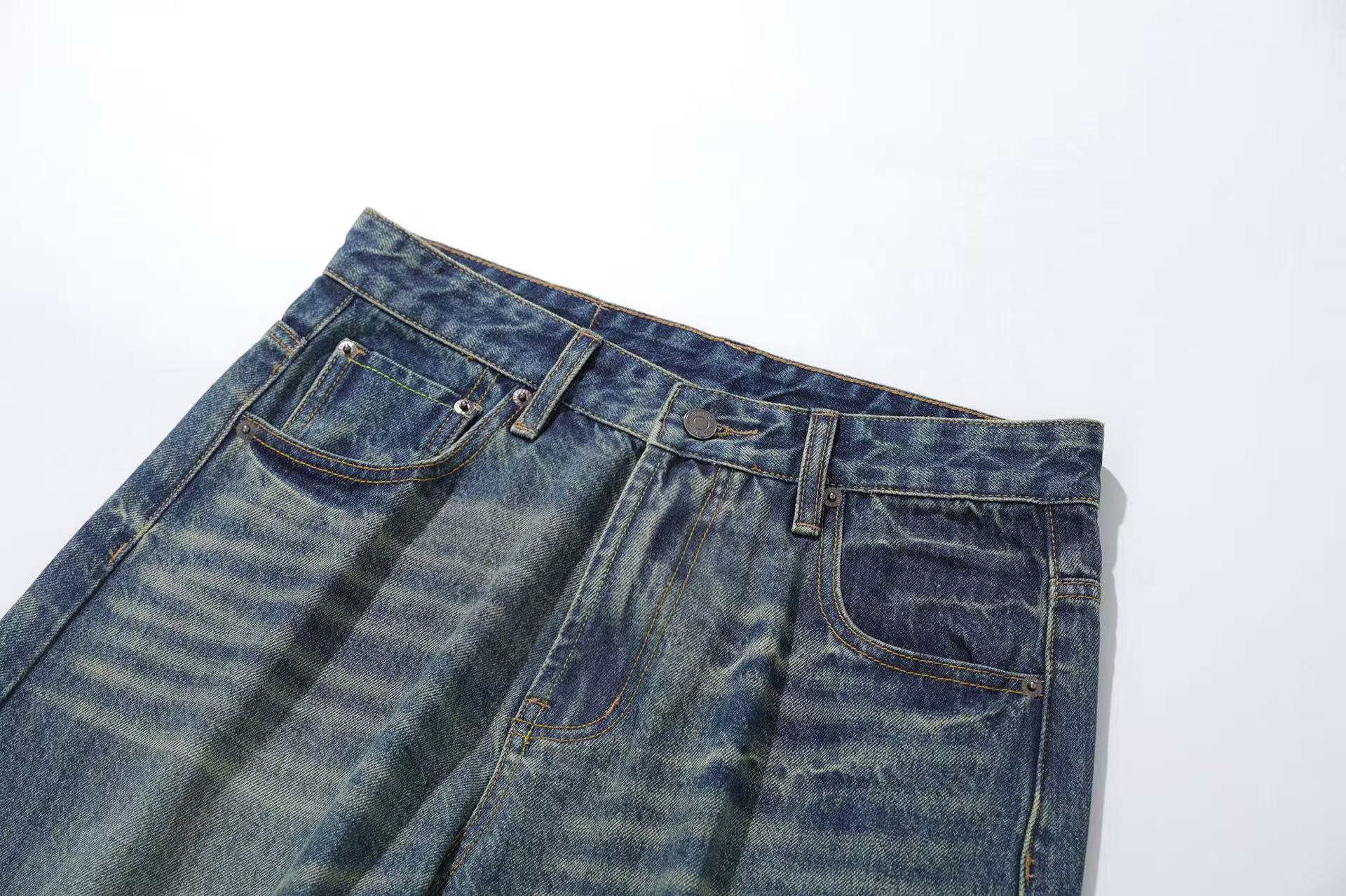 Distressed Wide-Leg Baggy Jeans