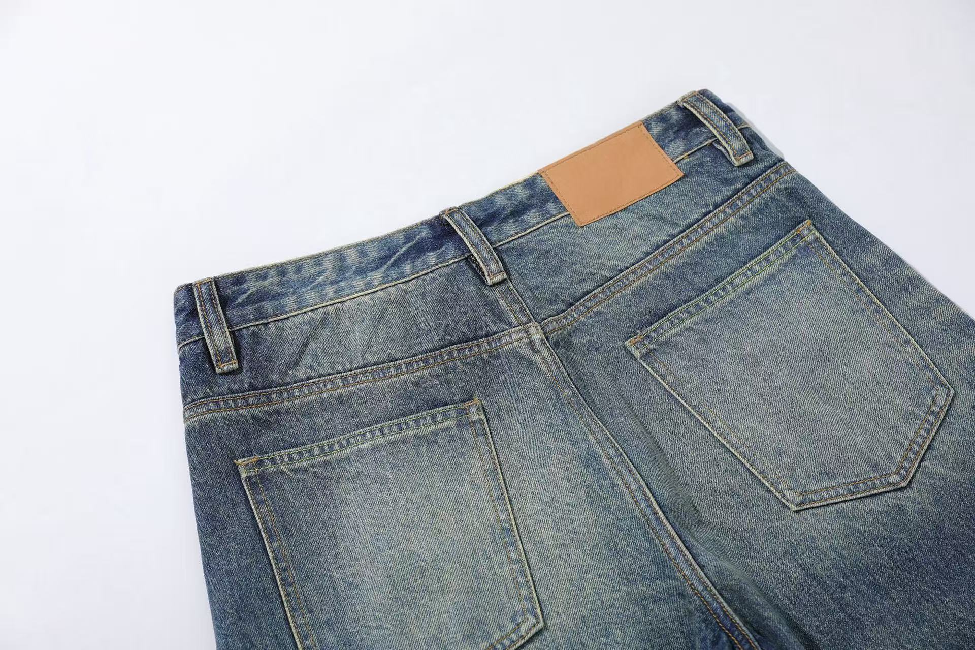 Distressed Wide-Leg Baggy Jeans