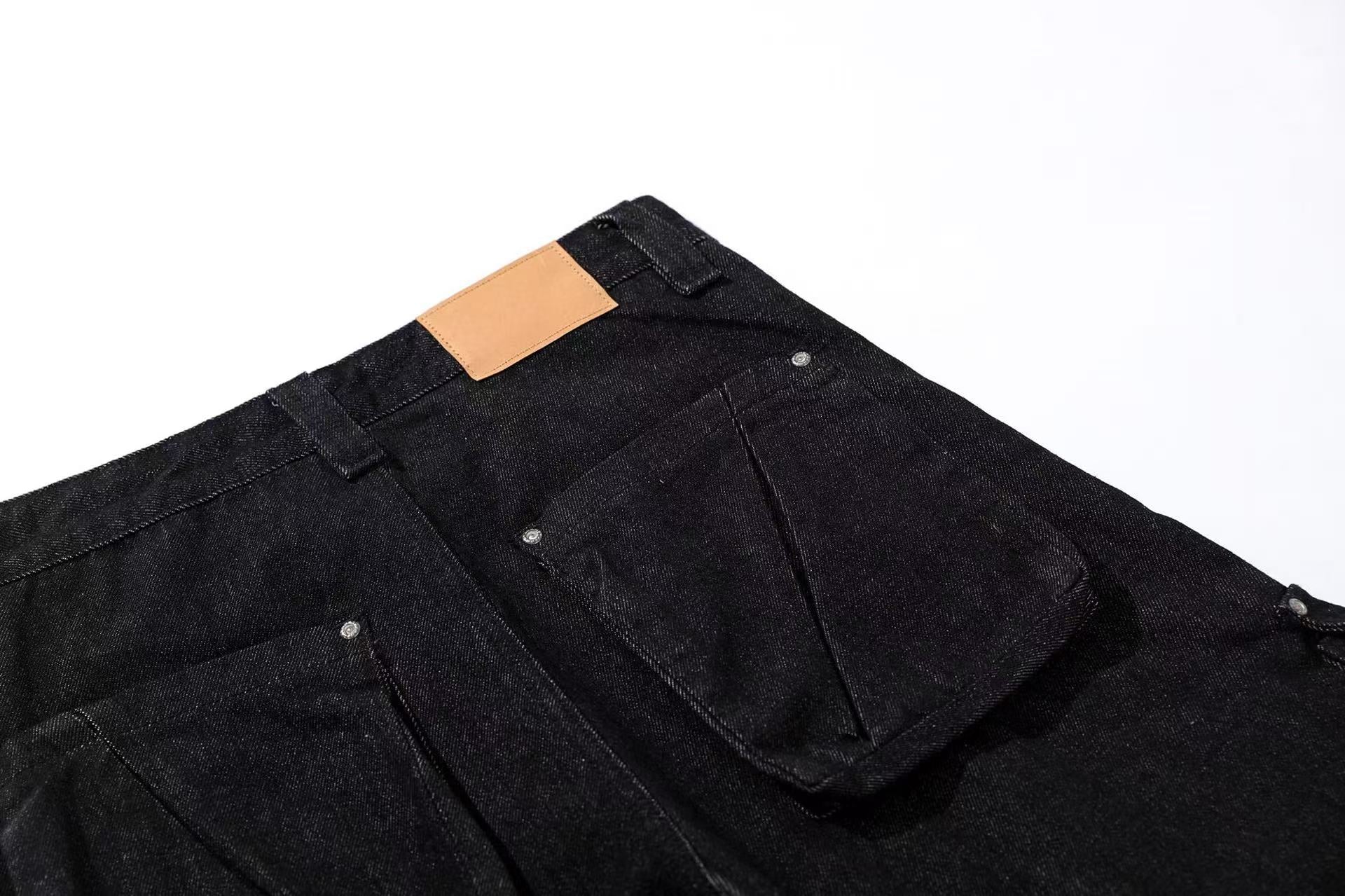 Multi-Pocket Wide-Leg Baggy Jeans