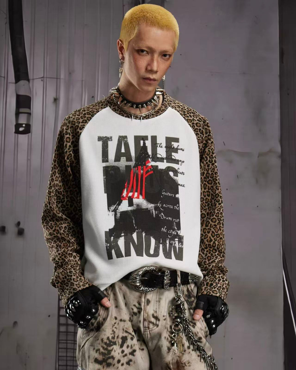 Leopard Print Raglan Sleeve Waffle Knit Graphic Long Sleeve
